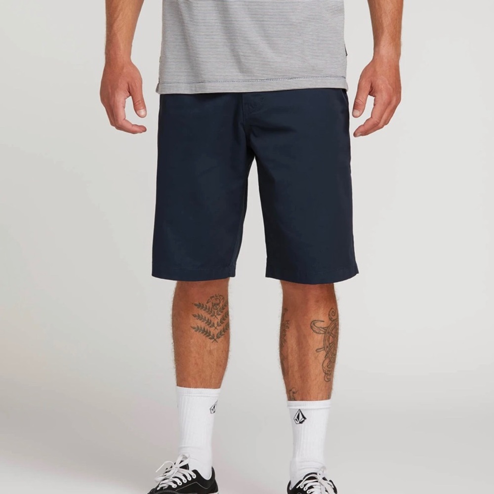 VOLCOM FRICKIN CHINO SHORTS - DARK NAVY